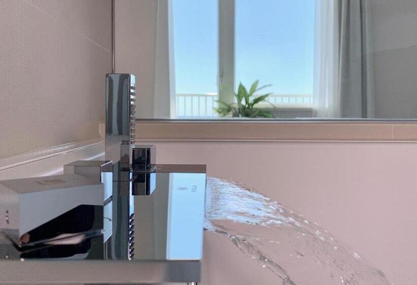 小型套房带海景, Corallo