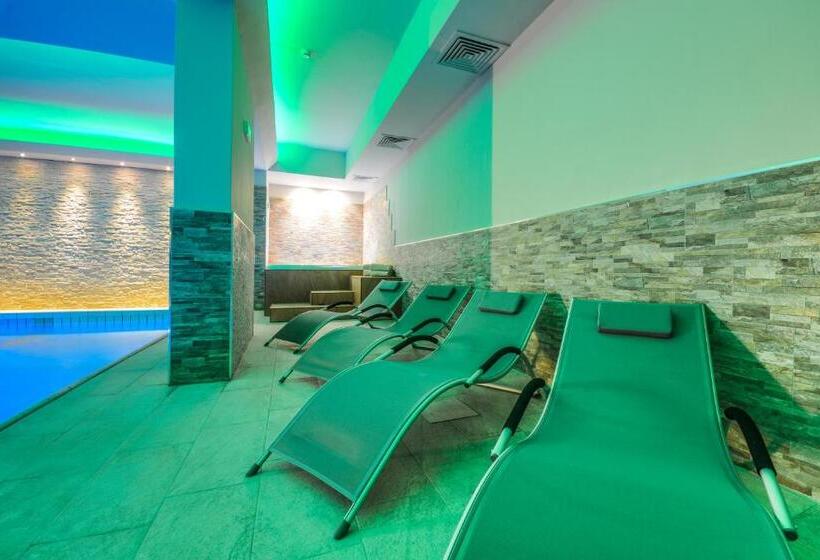 Номер Стандарт Вид на Озеро, Oliveto