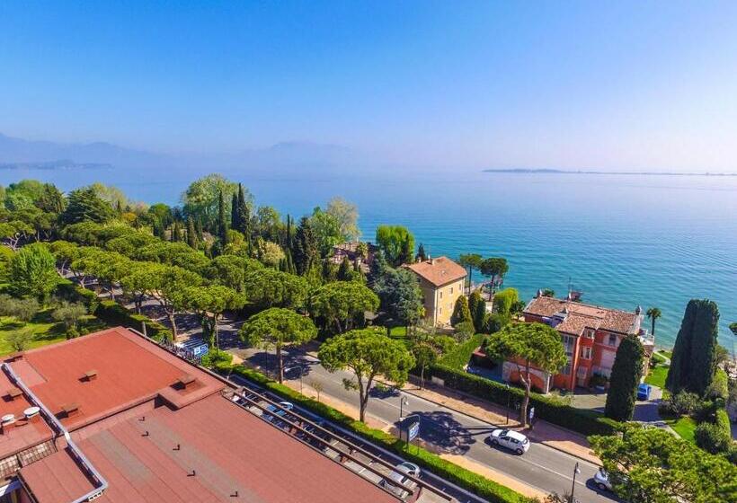 Четырехместный Номер Стандарт, Oliveto