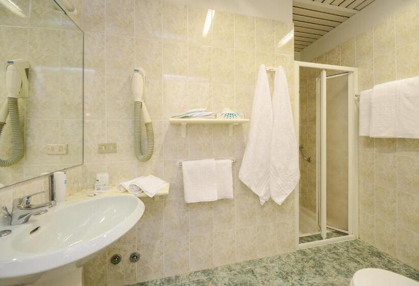 Номер Стандарт, Oliveto