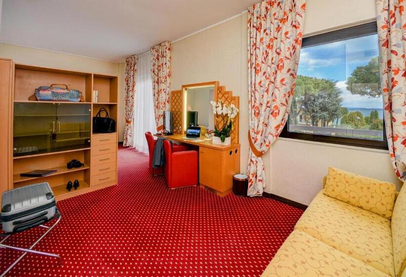 Семейный Номер, Oliveto