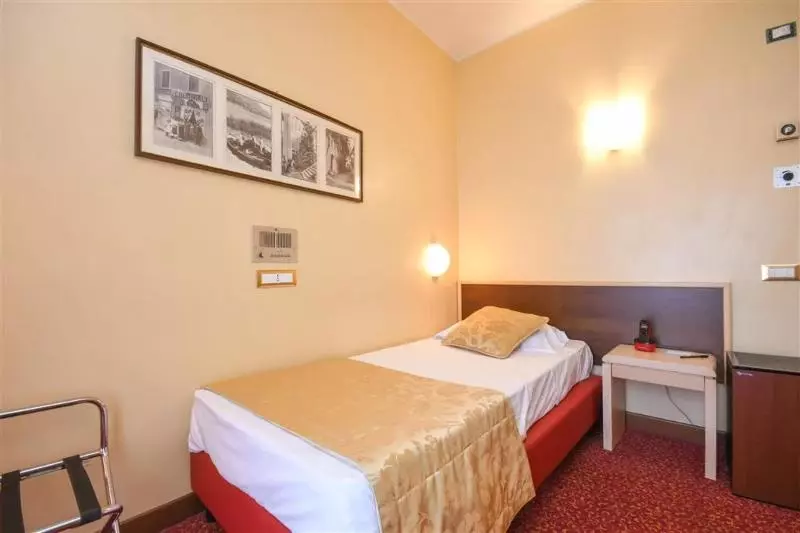 اتاق استاندارد یک نفره, Oliveto