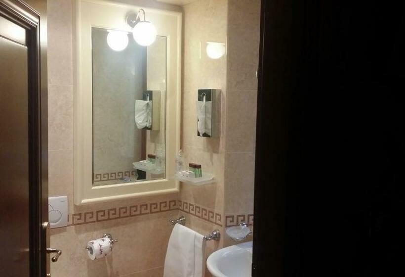 اتاق استاندارد یک نفره, Royal San Marco