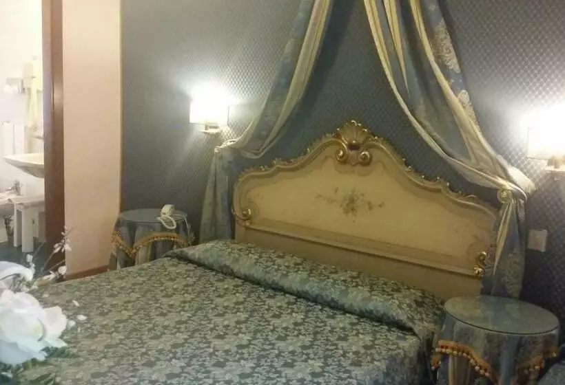 اتاق استاندارد با چشم‌انداز, Royal San Marco
