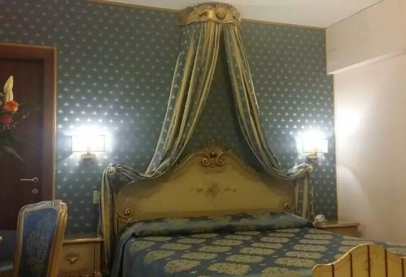 اتاق استاندارد با چشم‌انداز, Royal San Marco