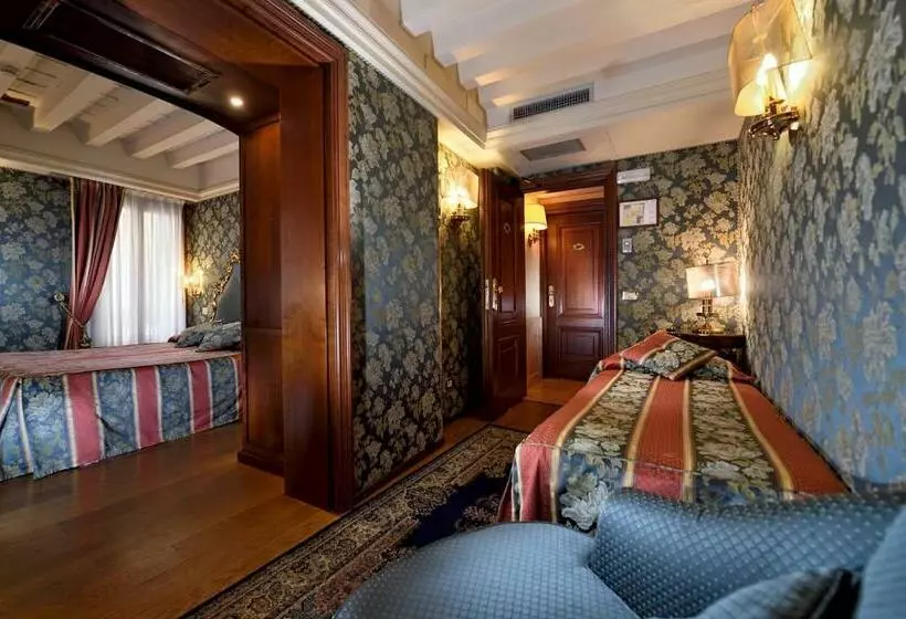 سوییت جونیور, Royal San Marco