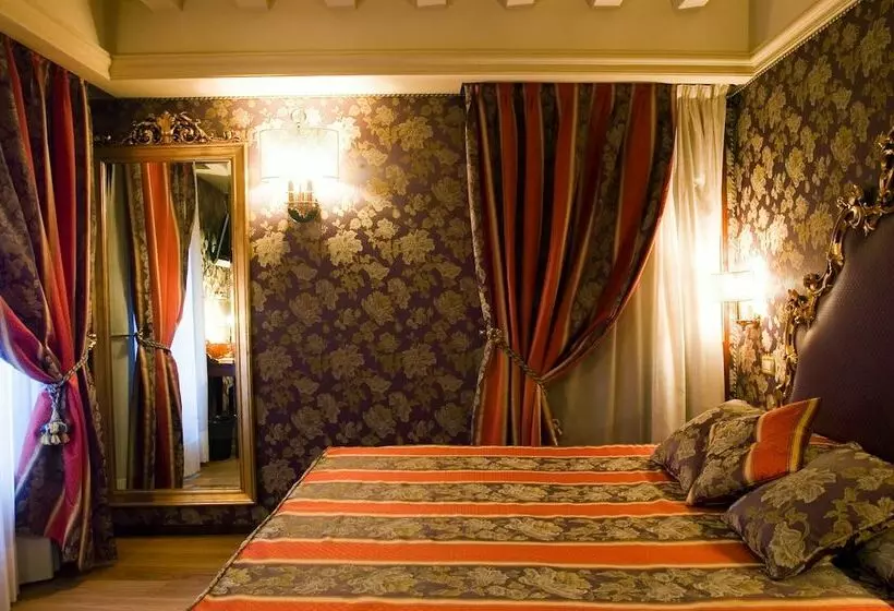 سوییت جونیور, Royal San Marco