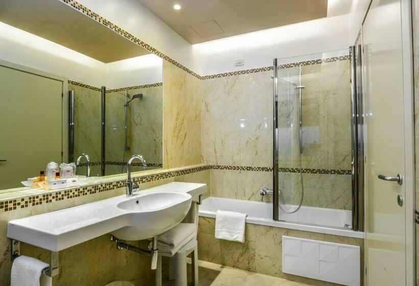 سوییت, Royal San Marco