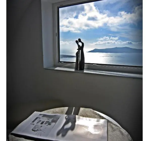 景色の見えるスイートルーム, Reverie Santorini