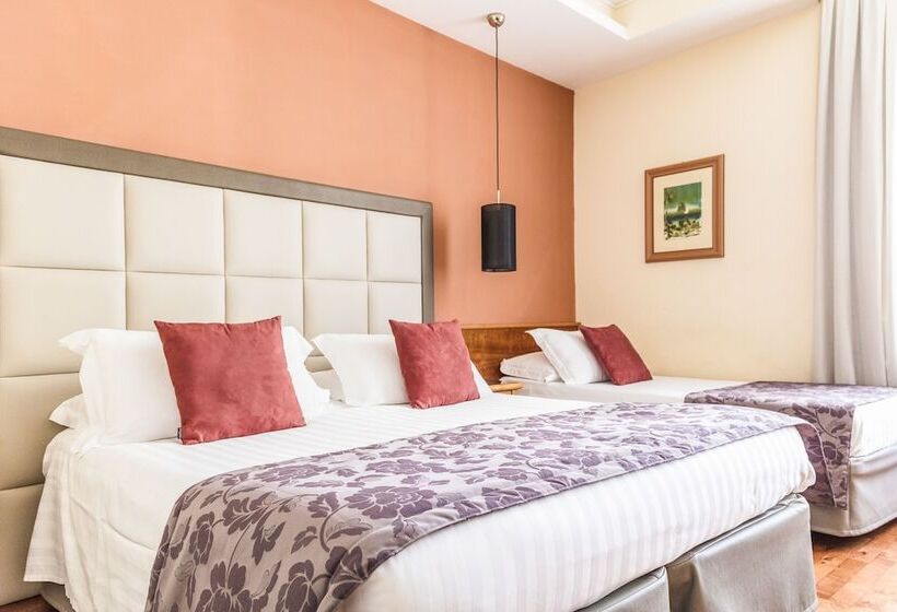 اتاق لوکس با چشمانداز شهر, Giolli Nazionale