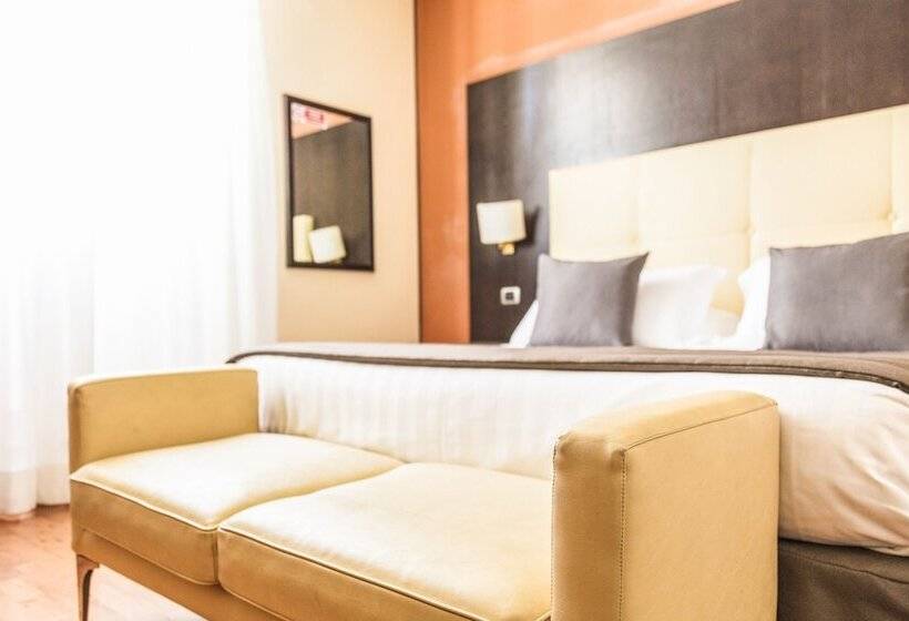 اتاق استاندارد چهار تخته, Giolli Nazionale