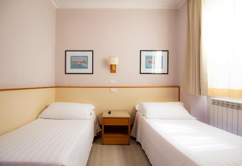 اتاق استاندارد, Giolli Nazionale