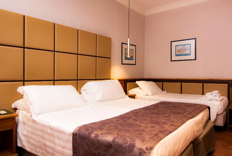 اتاق استاندارد سه نفره, Giolli Nazionale