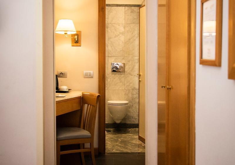 اتاق اکونومی, Giolli Nazionale