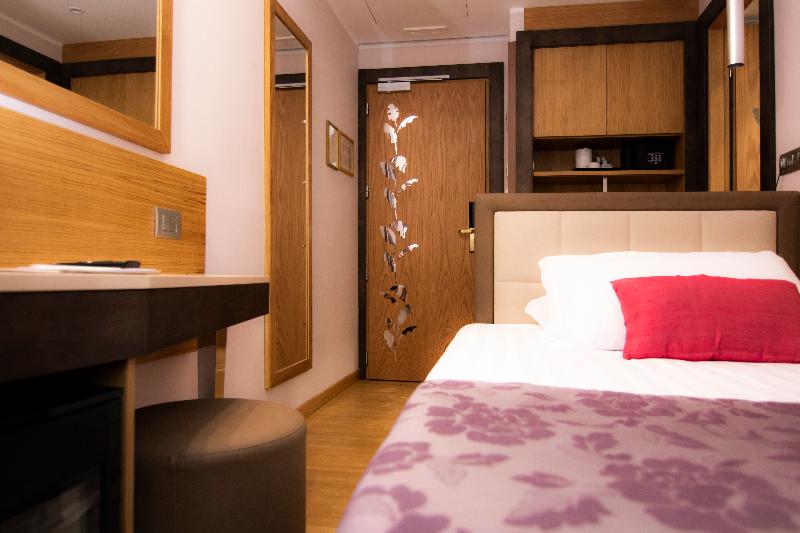 اتاق عادی, Giolli Nazionale