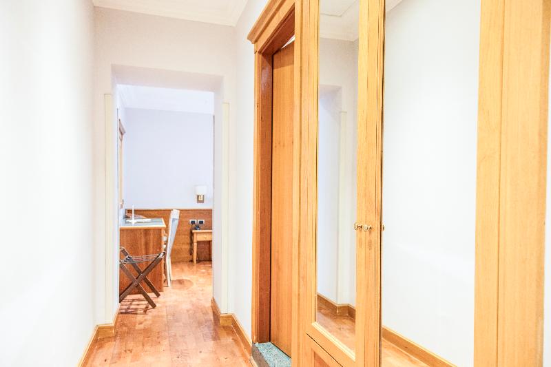 اتاق استاندارد سه نفره, Giolli Nazionale