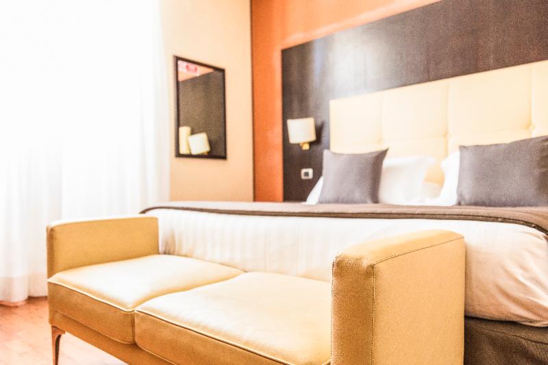 اتاق استاندارد چهار تخته, Giolli Nazionale