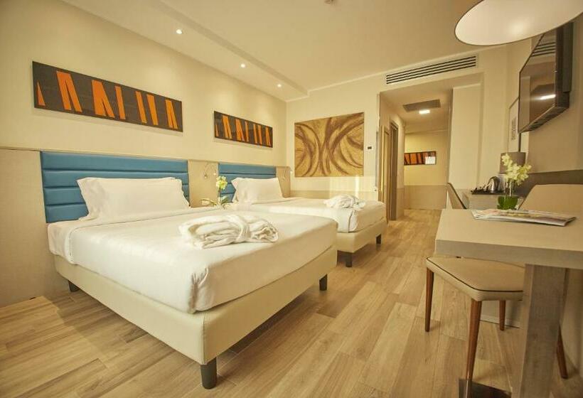 带2个双人床的标准工作室, Ih Hotels Milano Lorenteggio