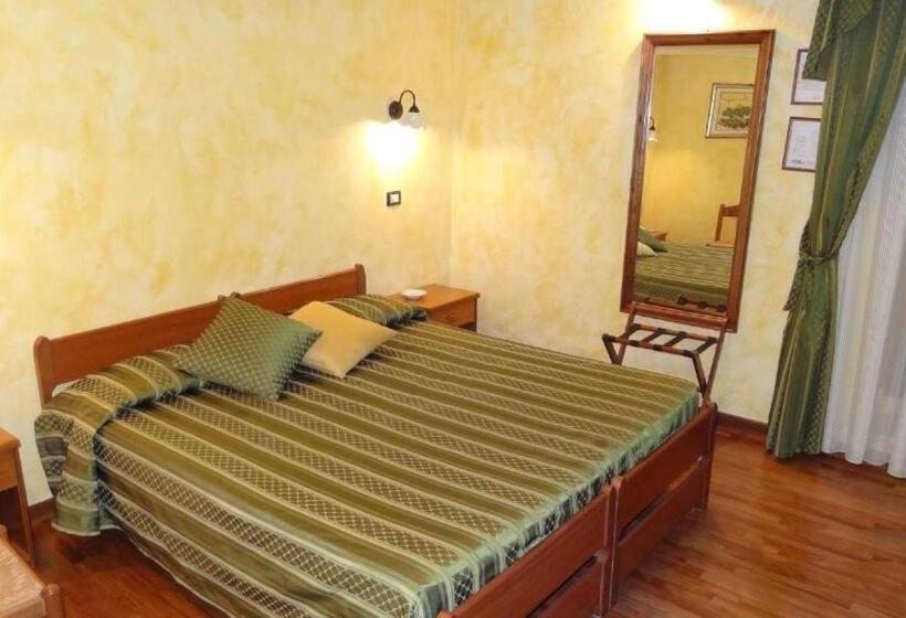 Chambre Standard, Internazionale