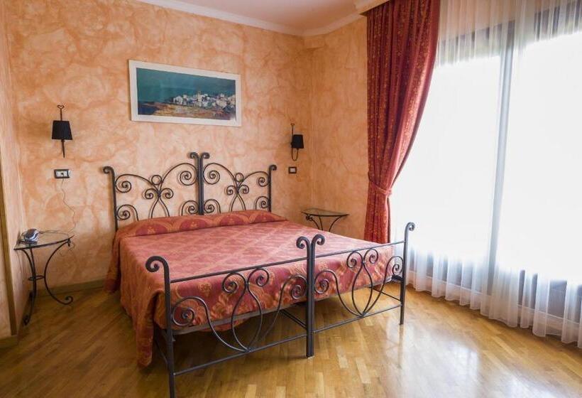 Chambre Supérieure, Internazionale