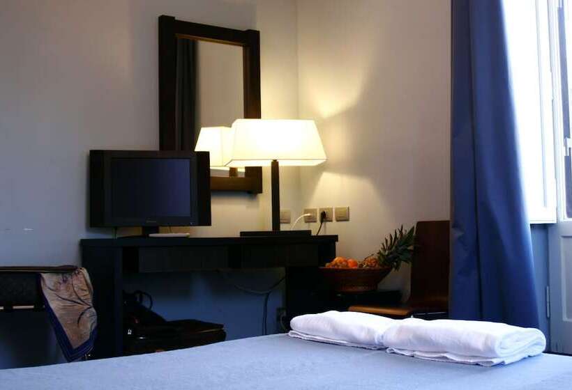 חדר סטנדרט יחיד, Terminal