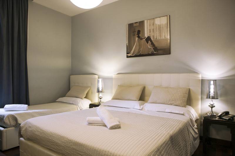 חדר סטנדרט לשלושה, Terminal