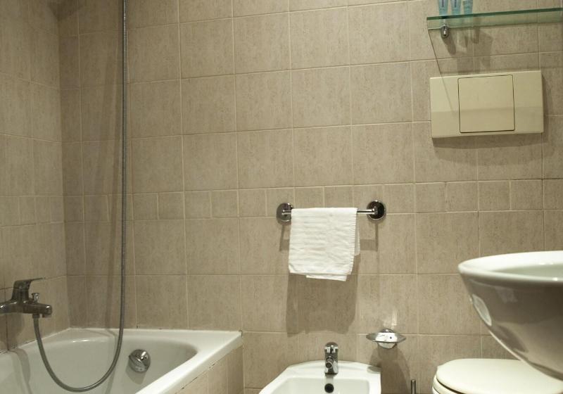 חדר סטנדרט, Terminal