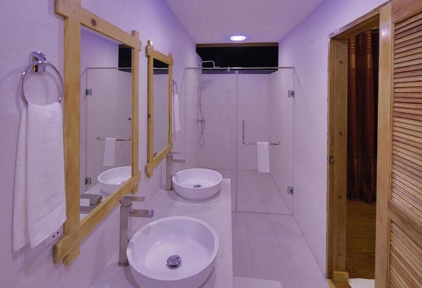 발코니 디럭스 룸, Shallow Lagoon Rasdhoo