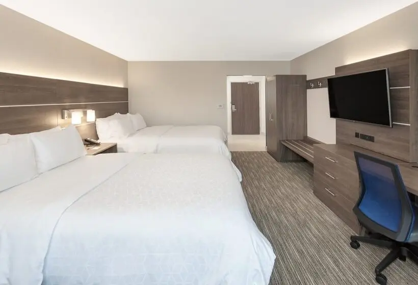 ２ダブルベッドのスタンダードルーム, Holiday Inn Express & Suites Downtown Ottawa East, An Ihg
