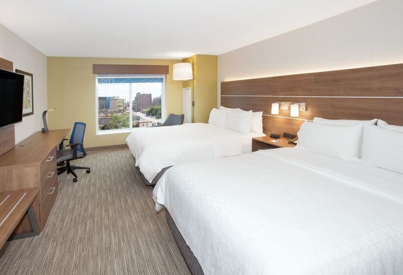 带2个双人床的标准工作室, Holiday Inn Express & Suites Downtown Ottawa East, An Ihg