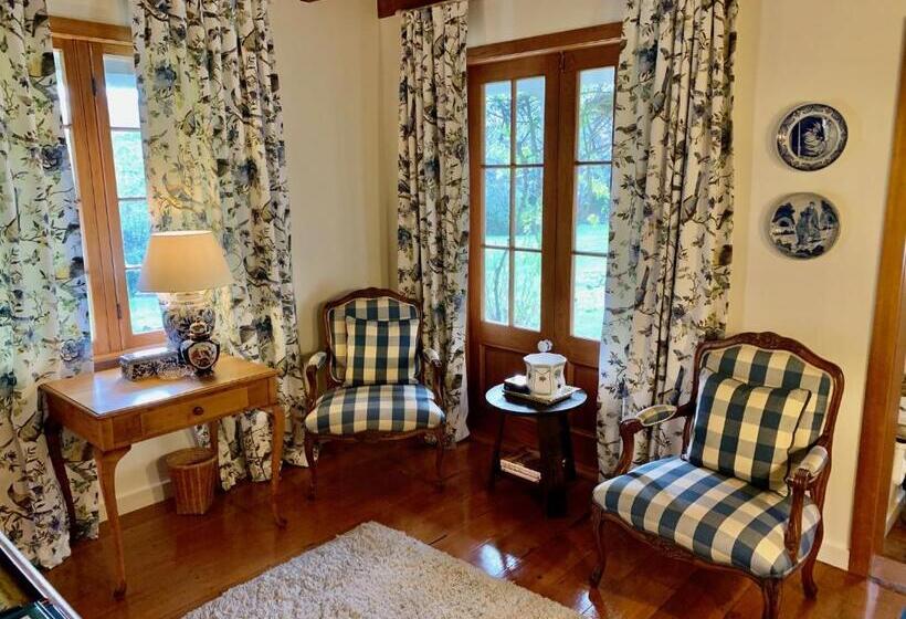 오두막, Mill Cottage