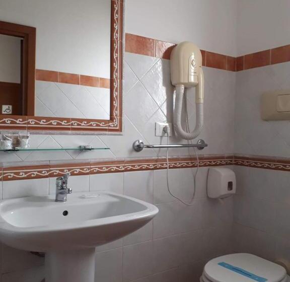 Camera Quadrupla Standard, Elite