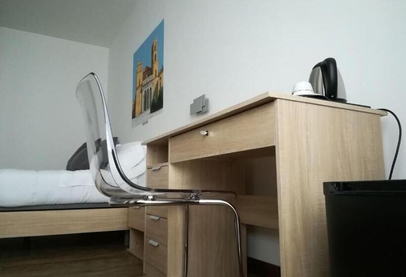 Camera Superiore, Elite