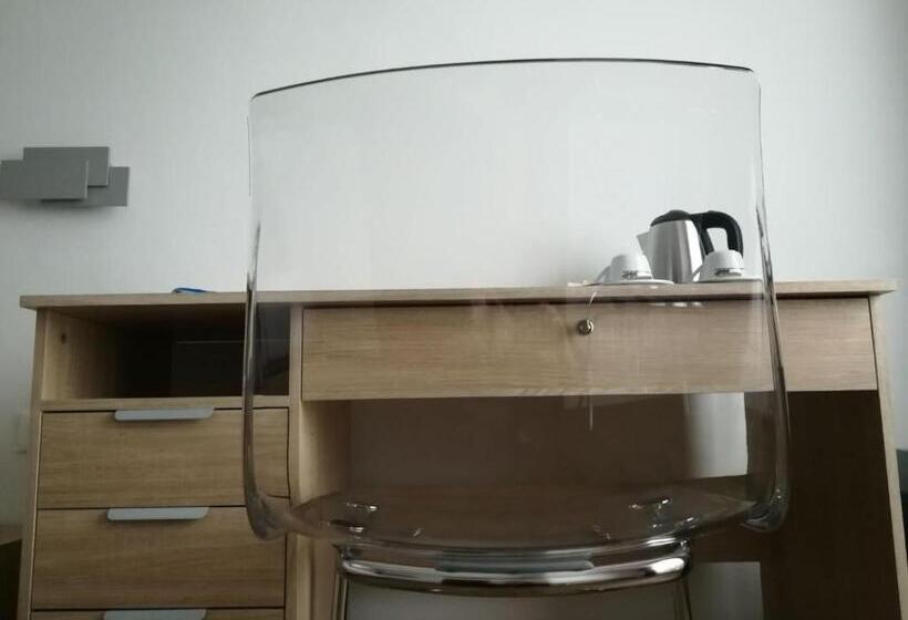 Camera Superiore, Elite