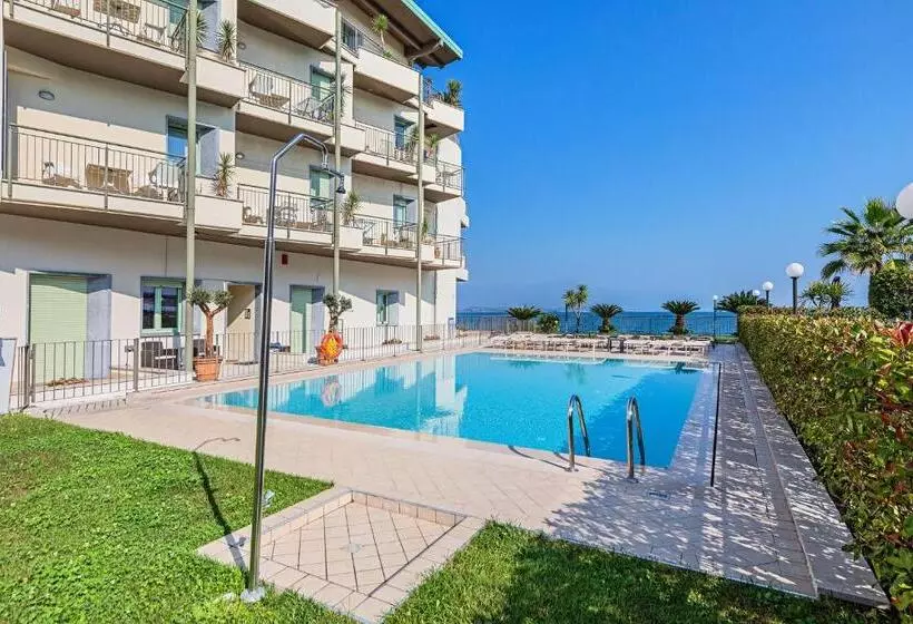 Standard studio with lake view, Residenza Miralago By Wonderful Italy