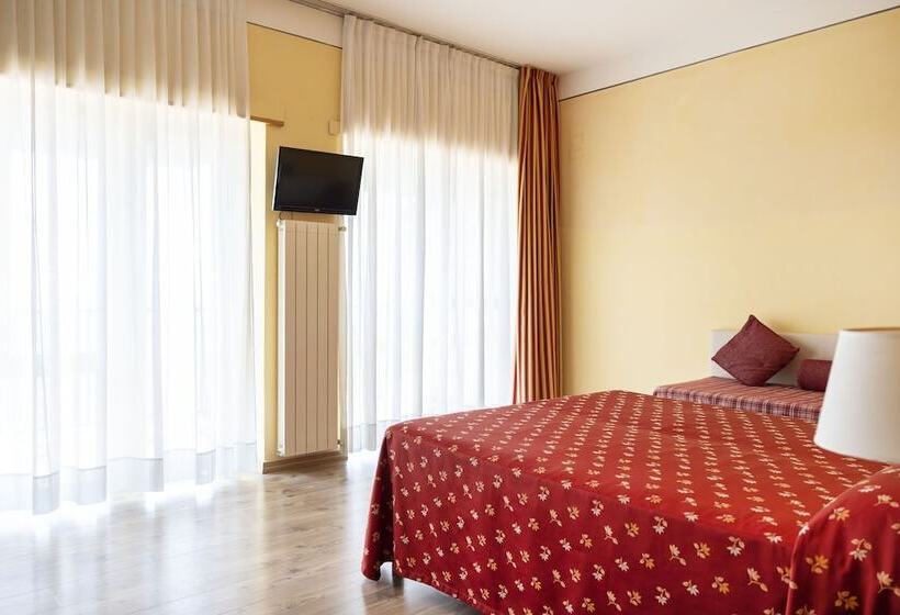 수피리어 트리플 룸, Villa Margherita