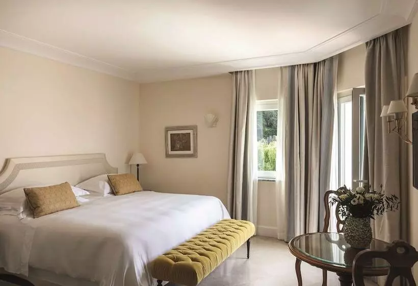 Deluxe Suite Sea View, Villa Sant Andrea, A Belmond Hotel, Taormina Mare
