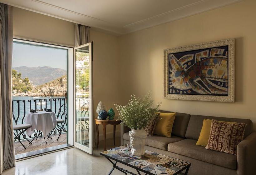 Люкс Deluxe Вид на Море, Villa Sant Andrea, A Belmond Hotel, Taormina Mare