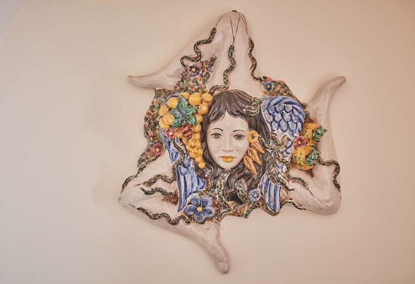 Номер Deluxe Вид на Море с Балконом, Villa Sant Andrea, A Belmond Hotel, Taormina Mare