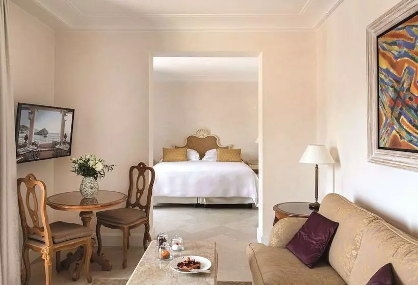 سوییت جونیور با چشم‌انداز دریا, Villa Sant Andrea, A Belmond Hotel, Taormina Mare