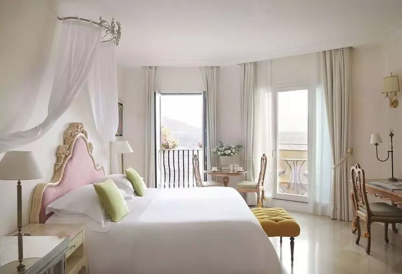 سوییت سوپریور با چشم‌انداز دریا, Villa Sant Andrea, A Belmond Hotel, Taormina Mare
