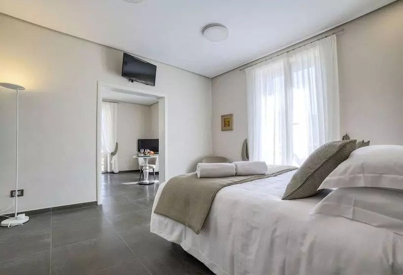 سوئیت رویال, Palazzo Confalone