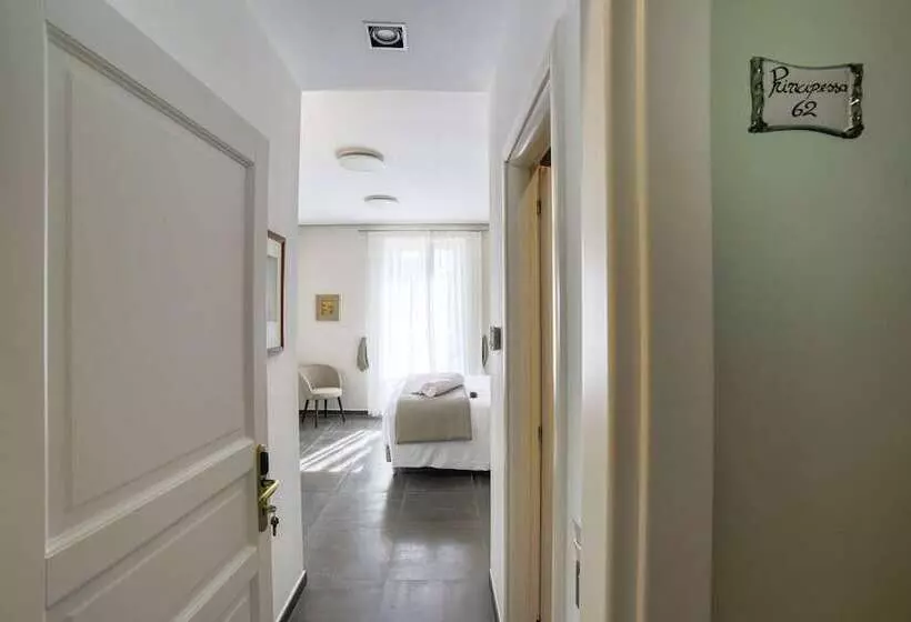 سوئیت رویال, Palazzo Confalone