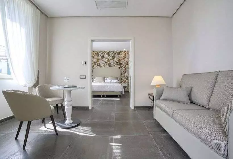 سوئیت رویال, Palazzo Confalone