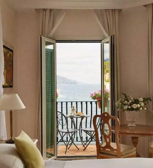 سوئیت جونیور سوپریور با چشم‌انداز دریا, Villa Sant Andrea, A Belmond Hotel, Taormina Mare