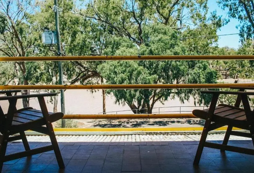浴室共有のエコノミールーム, The Australian Hotel St George