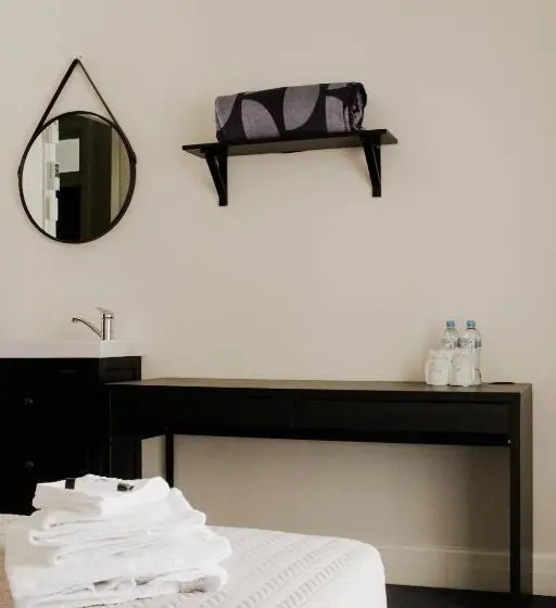 浴室共有のエコノミールーム, The Australian Hotel St George