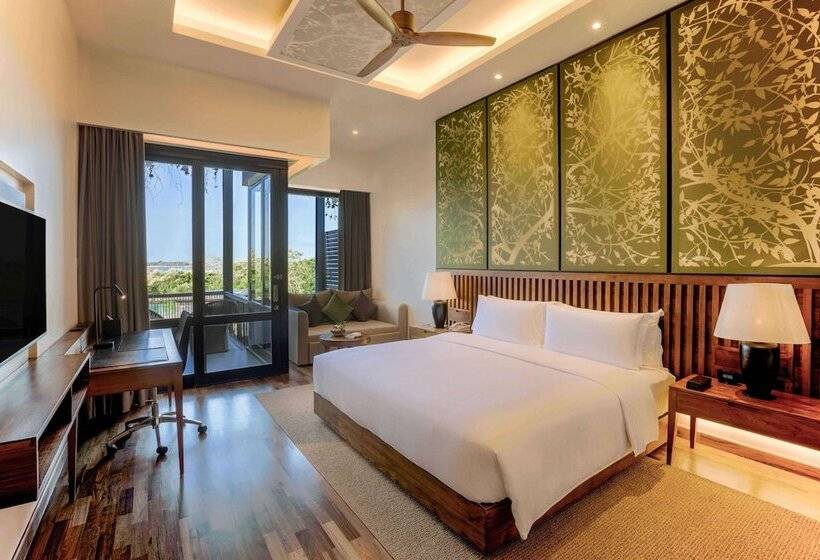 اتاق لوکس با چشم‌انداز باغ, Doubletree By Hilton Weerawila Rajawarna Resort