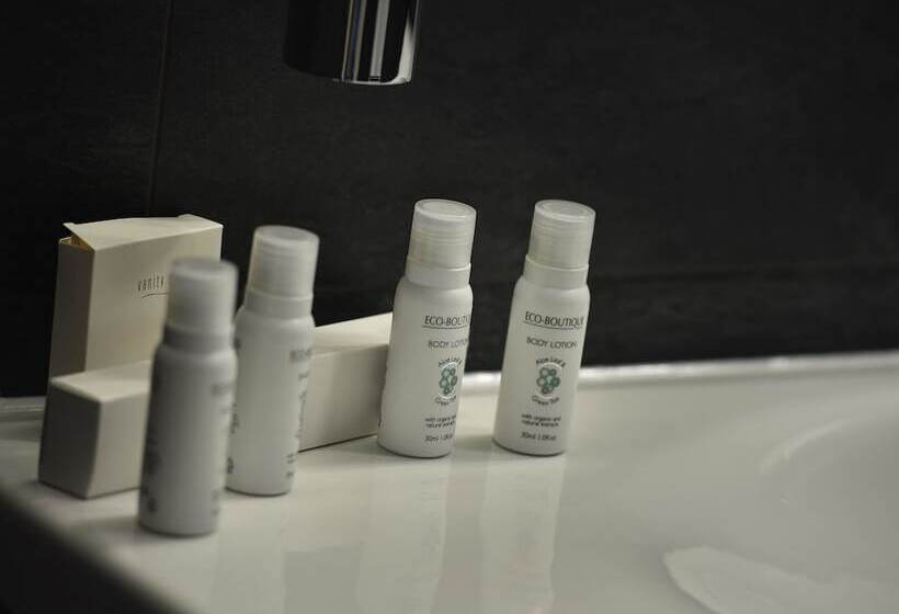 Quarto Estandar com Sacada, Ea Hotel New Town