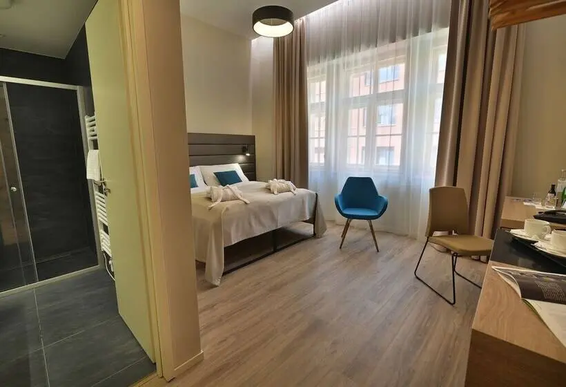 Standard-huone Parveke, Ea Hotel New Town